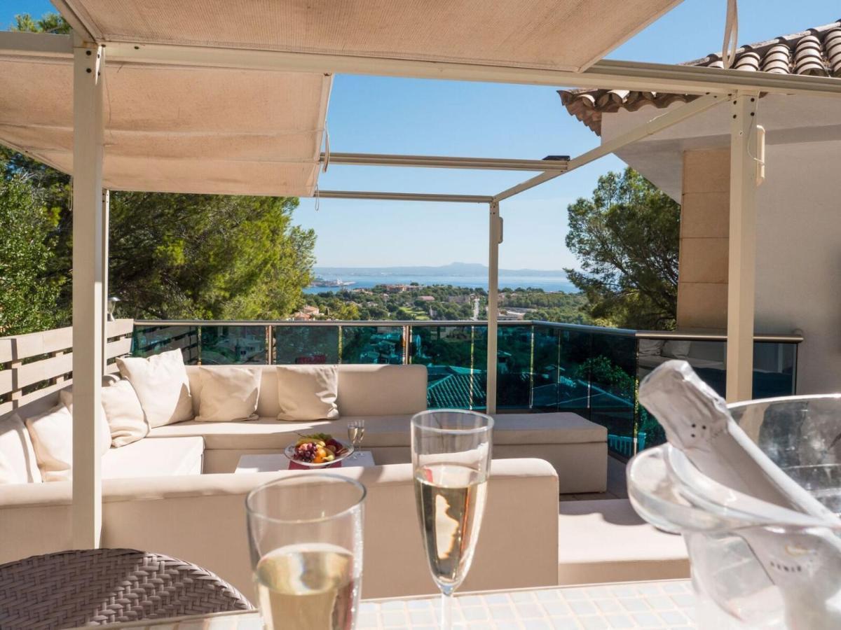 Ocean View Villa *